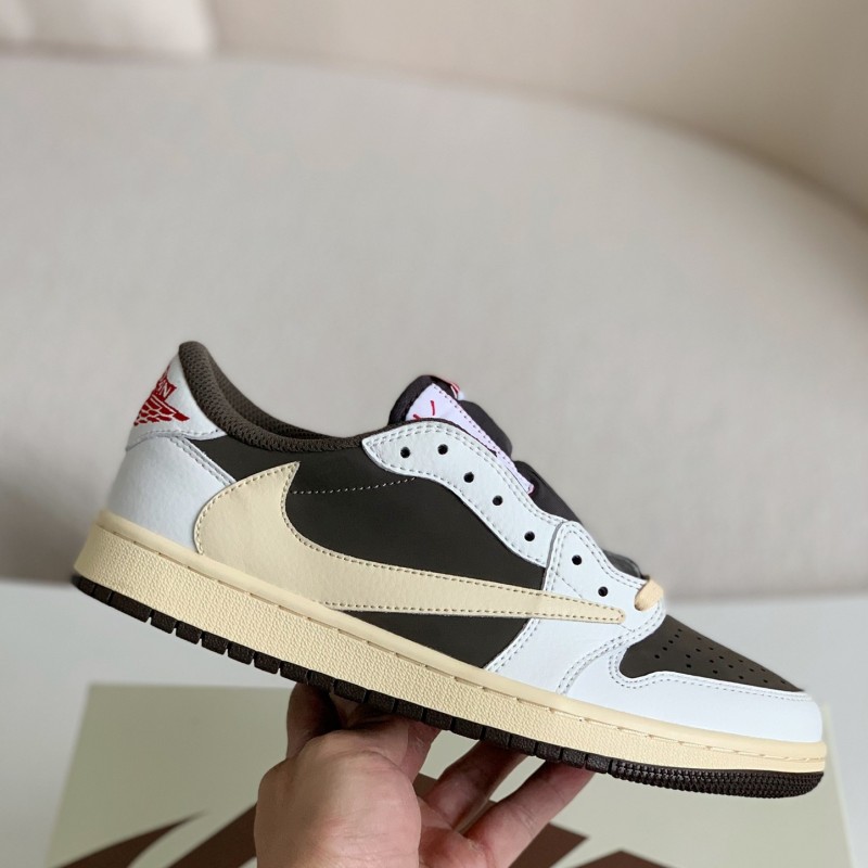 Nike AirJordan1 x TravisScott  AJ Low