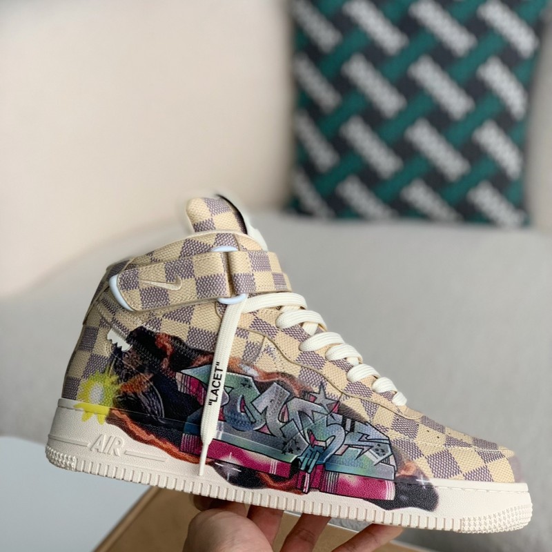 L0*is V*t0n X NIKE AIR FORCE 1 high Sneaker