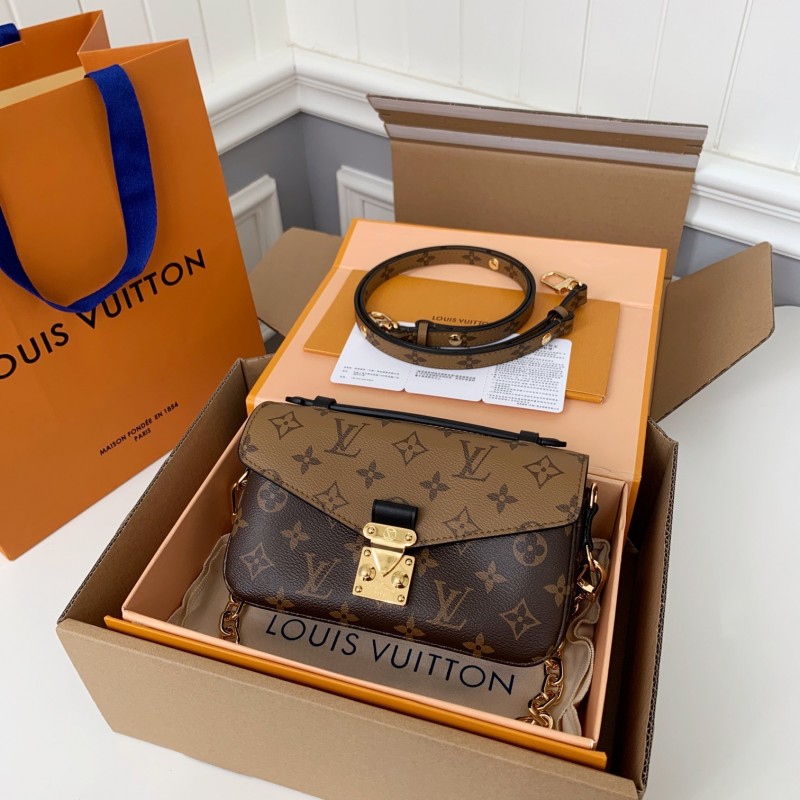 L0*is V*t0n Pochette Metis EAST WEST messenger bag M46225，size：21.5*13.5*6CM