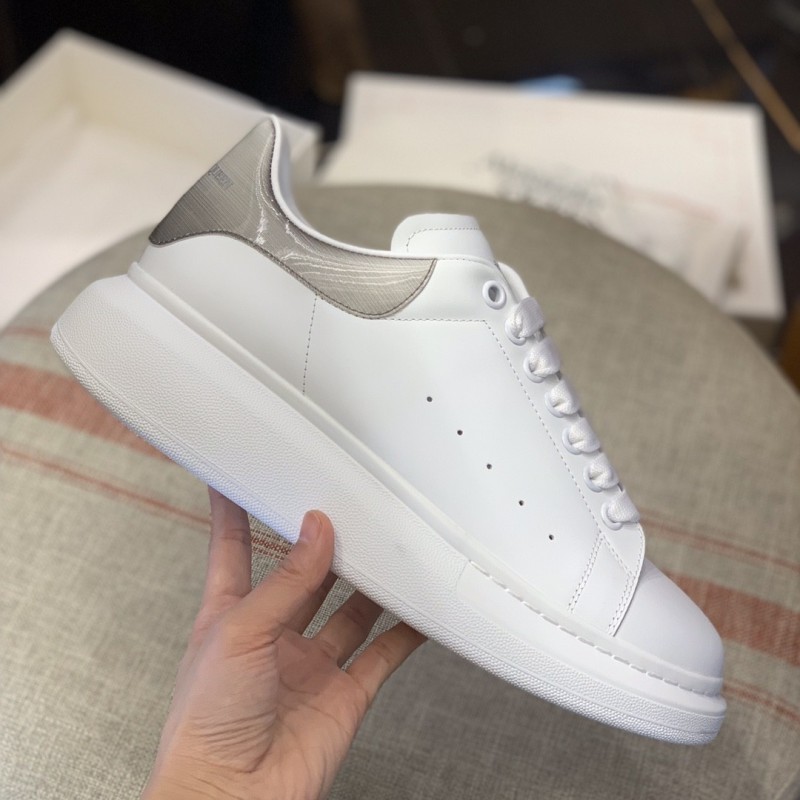 Ale*d*r M*Q*en MQ Gun stripe Sneakers