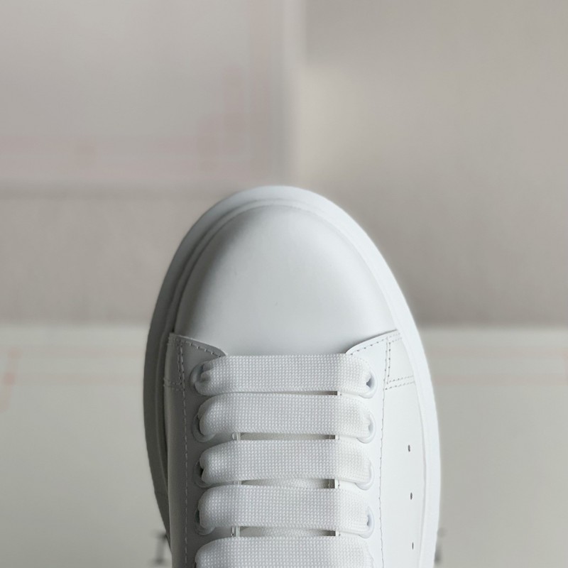 Ale*d*r M*Q*en MQ Phantom tail Sneakers