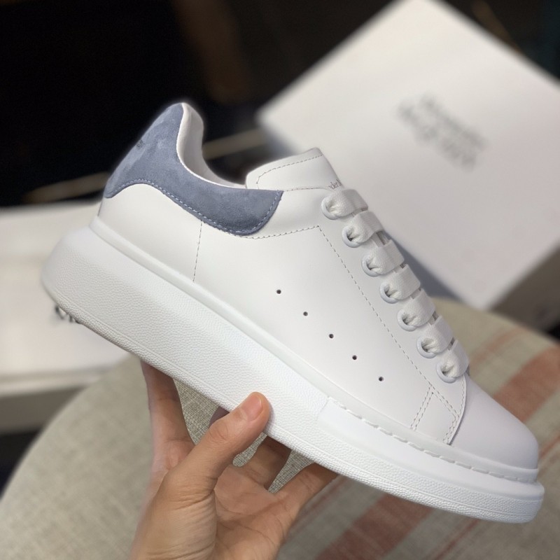 Ale*d*r M*Q*en Mist Blue velvet tail Sneakers