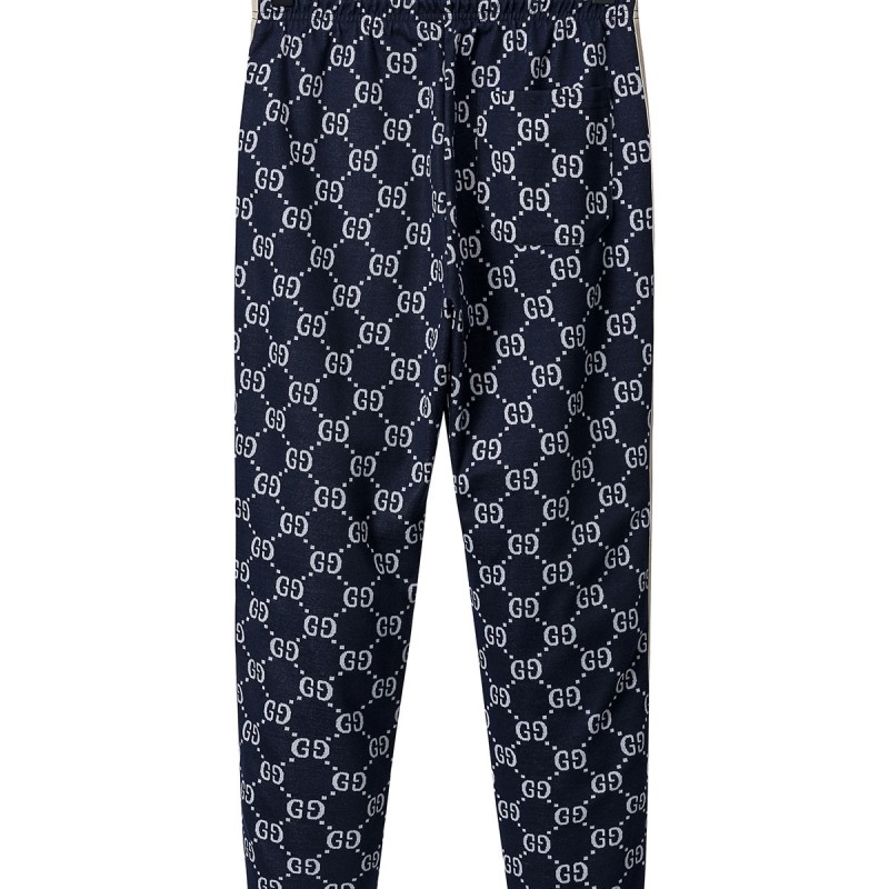 G*u*i casual suit