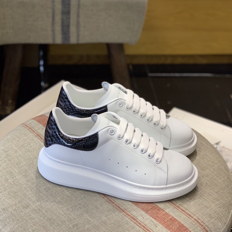 Ale*d*r M*Q*en MQ Grey paint snake-grain pattern tail Sneakers