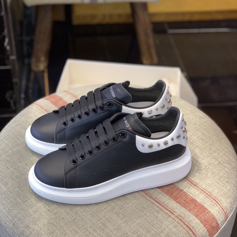 Ale*d*r M*Q*en MQ Black Cross nail tail Sneakers