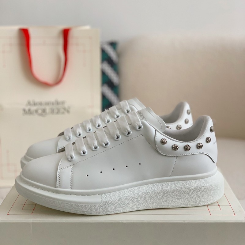 Ale*d*r M*Q*en MQ White Rose nail tail Sneakers