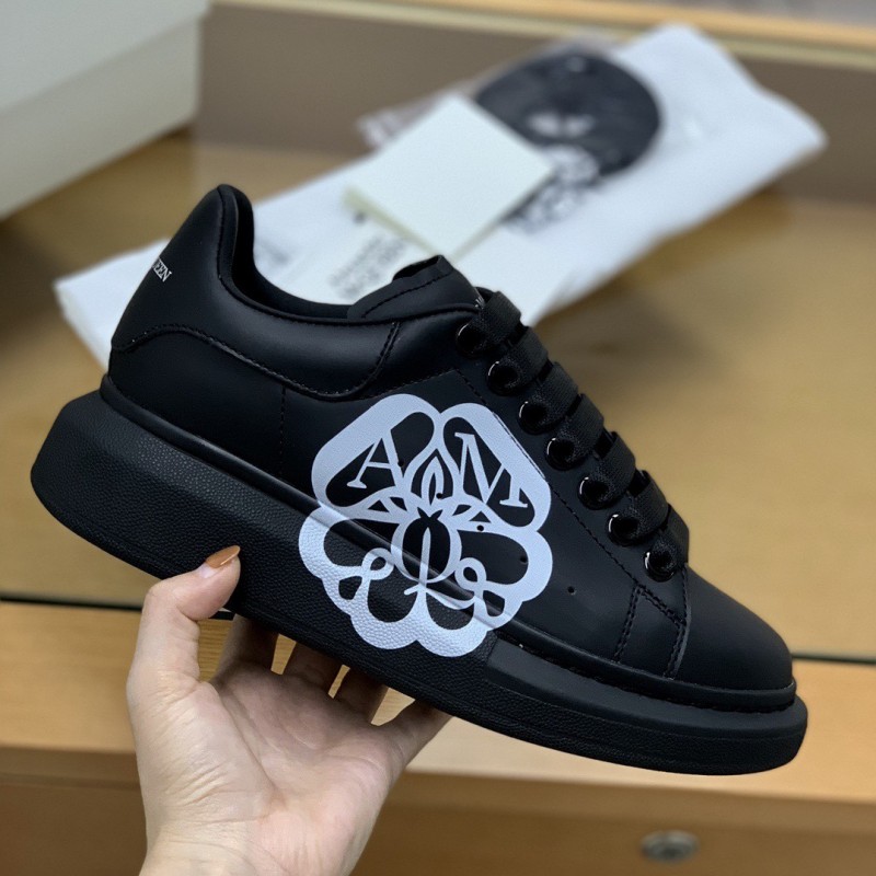 Ale*d*r M*Q*en MQ 3D black bloom Sneakers