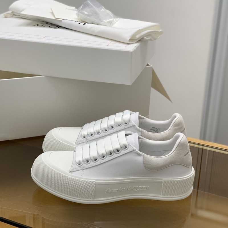Ale*d*r M*Q*en MQ White velvet tail Sneakers