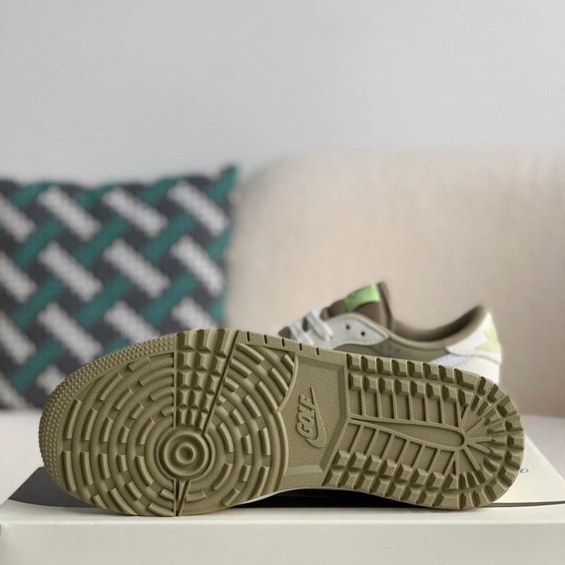 Travis Scott x Jordan Air Jordan 1 Low Golf 6.0 Sneakers