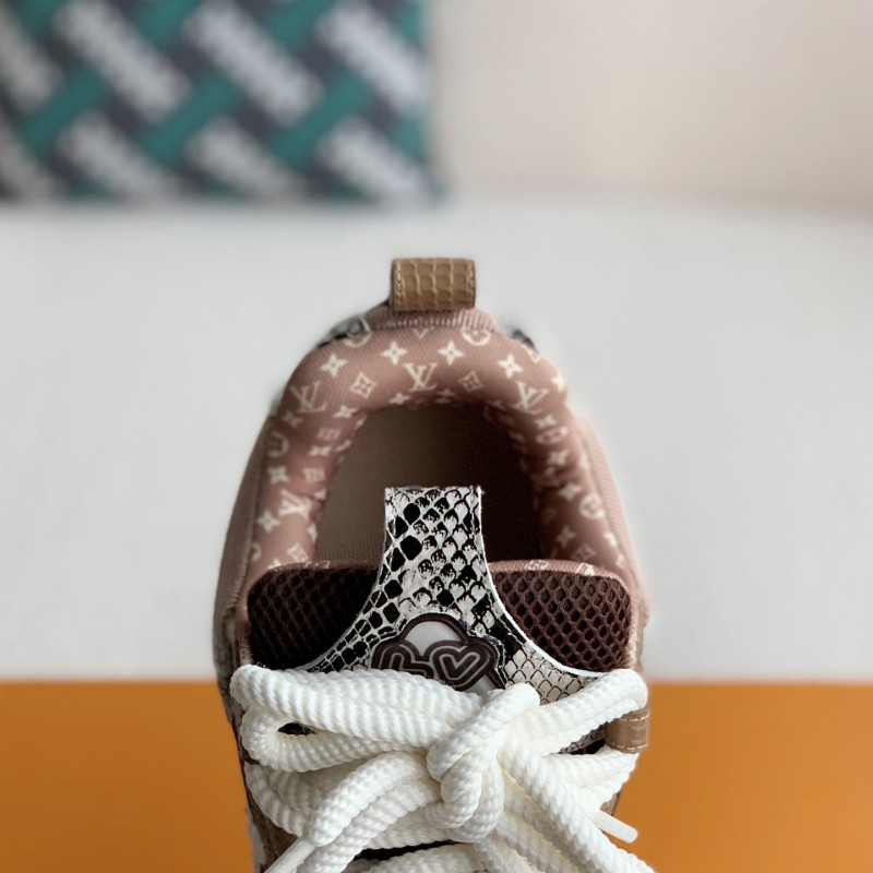 L0*is V*t0n NEW SKATE