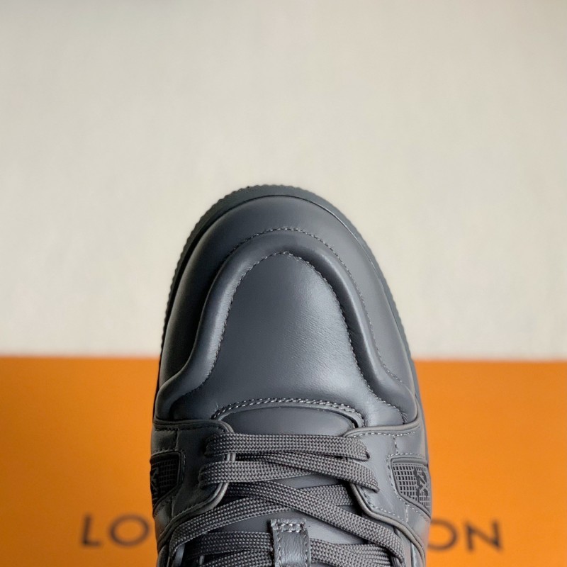 L0*is V*t0n Trainer Sneakers