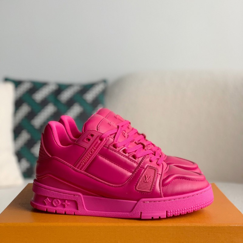 L0*is V*t0n Trainer Sneakers