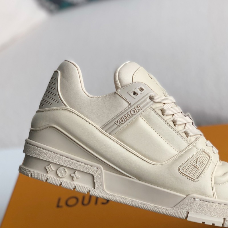 L0*is V*t0n Trainer Sneakers