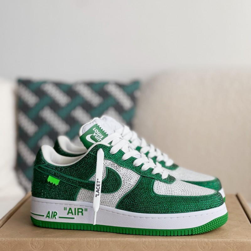L0*is V*t0n × NIKE AIR FORCE 1 SNEAKER
