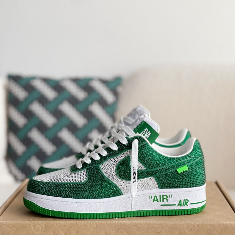 L0*is V*t0n × NIKE AIR FORCE 1 SNEAKER