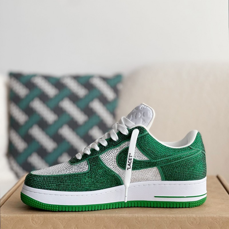 L0*is V*t0n × NIKE AIR FORCE 1 SNEAKER