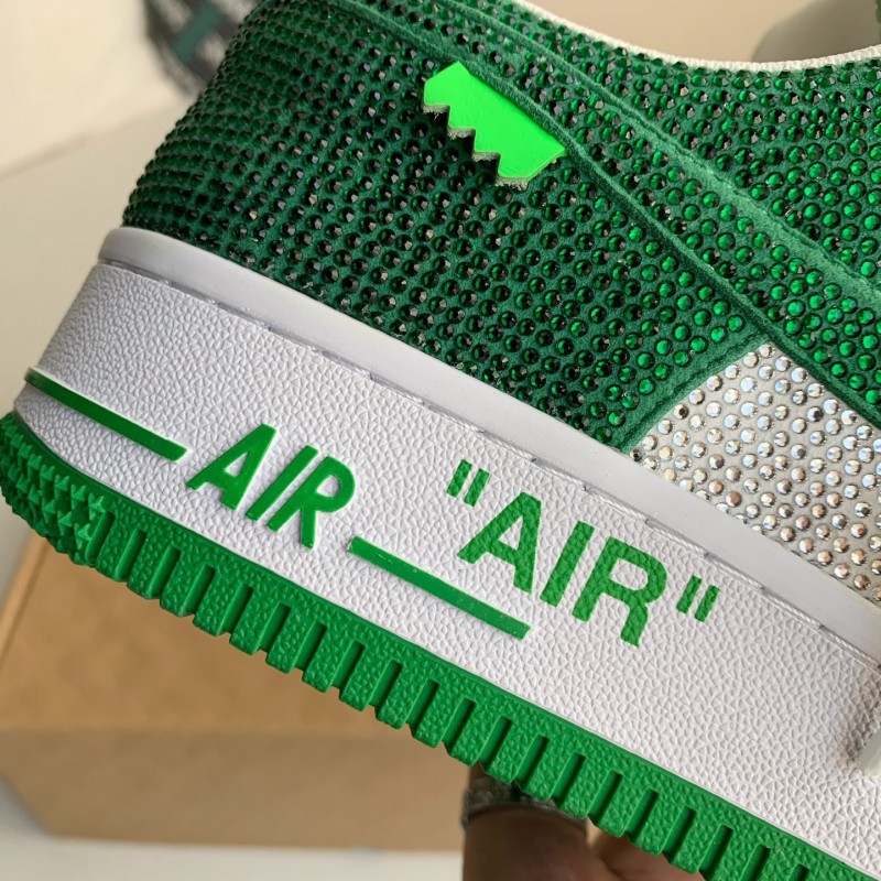 L0*is V*t0n × NIKE AIR FORCE 1 SNEAKER