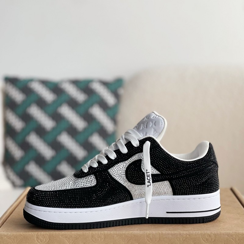 L0*is V*t0n × NIKE AIR FORCE 1 SNEAKER