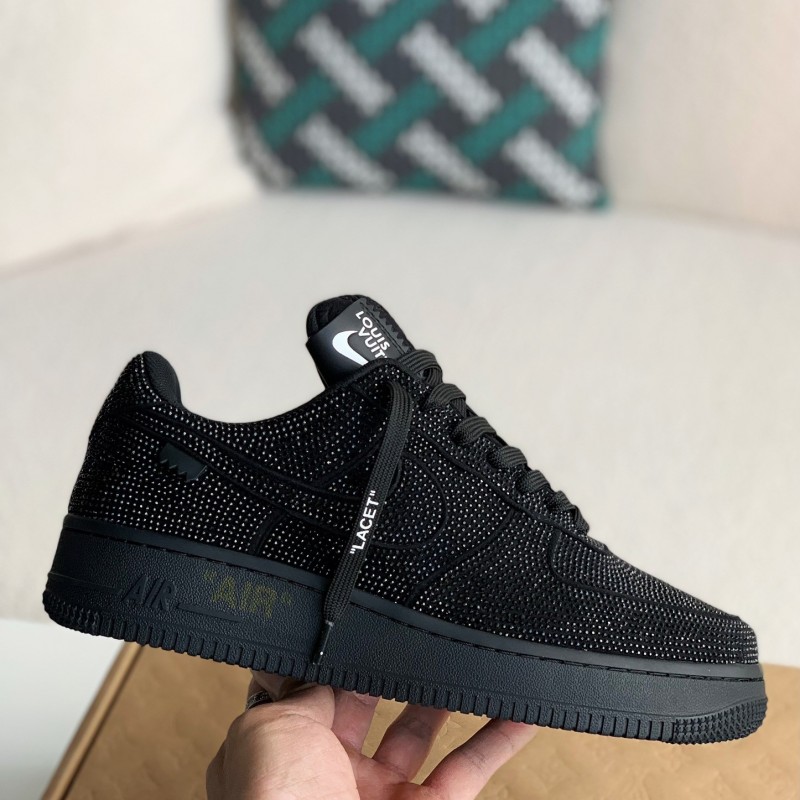 L0*is V*t0n × NIKE AIR FORCE 1 SNEAKER