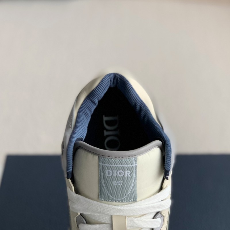 D*0r B57 New Sneaker