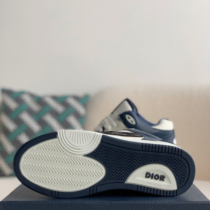 D*0r B57 New Sneaker