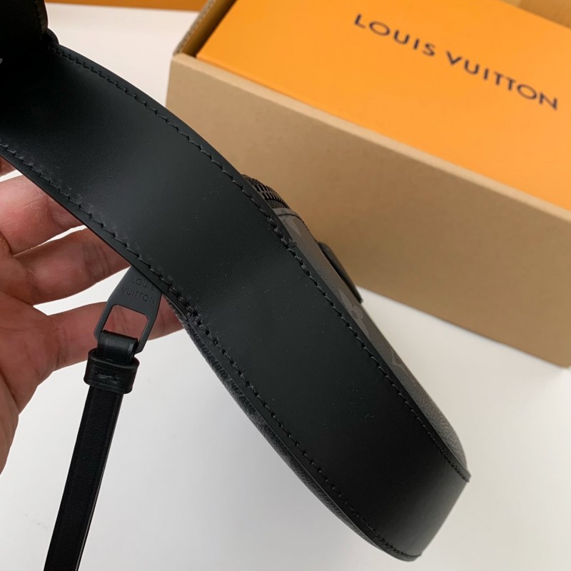 L0*is V*t0n AutumnWinter New LV MOON CROSSBODY Handbag M23835, Top Quality Size: 24.5 * 16 * 4.5c