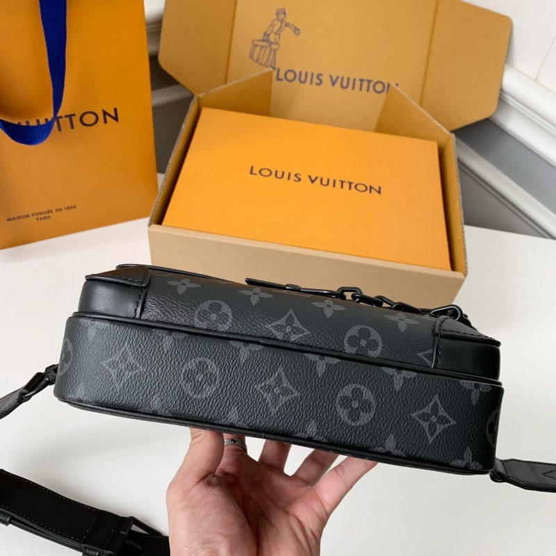 L0*is V*t0n AutumnWinter New STEAMER Black Flower Messenger Bag M46795, Top Quality