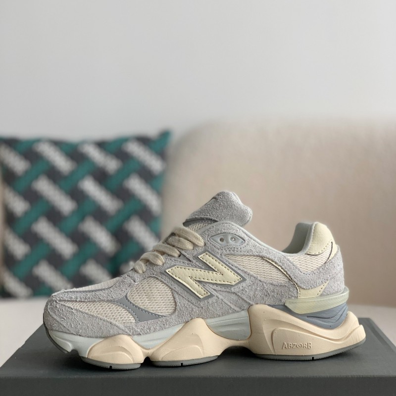 New Balance 2022R Phantom 9060 Sneakers