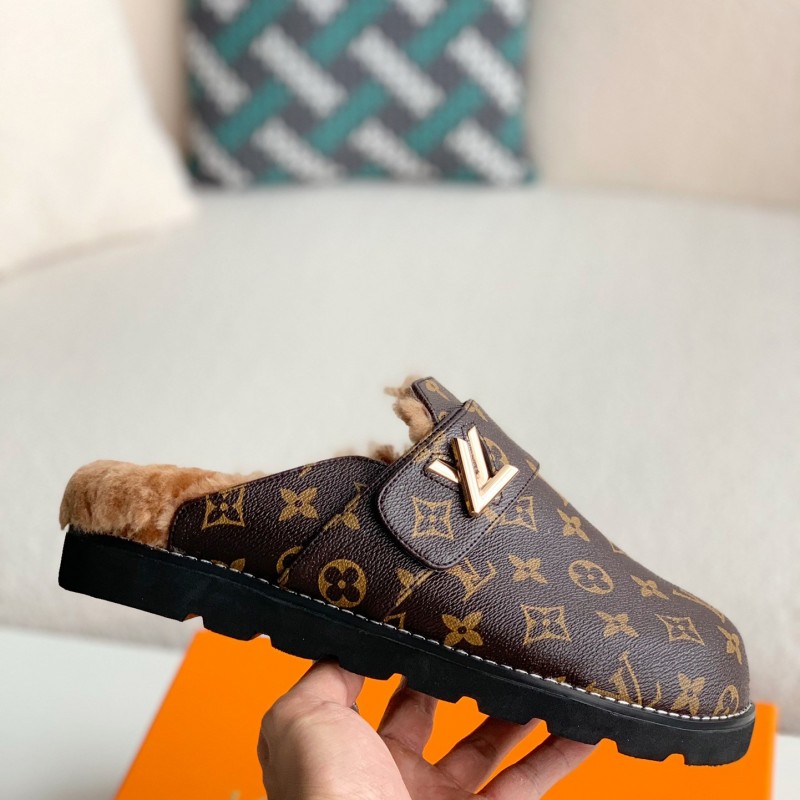 L0*is V*t0n Easy Sandals