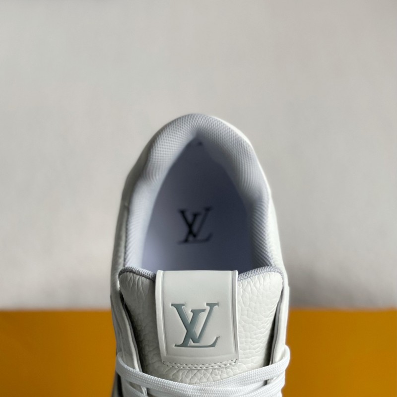 L0*is V*t0n TRAINER  Sneakers
