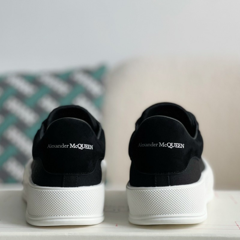 Ale*d*r M*Q*en versatile Sneakers