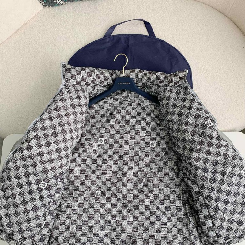 L0*is V*t0n LOGO Down Jacket