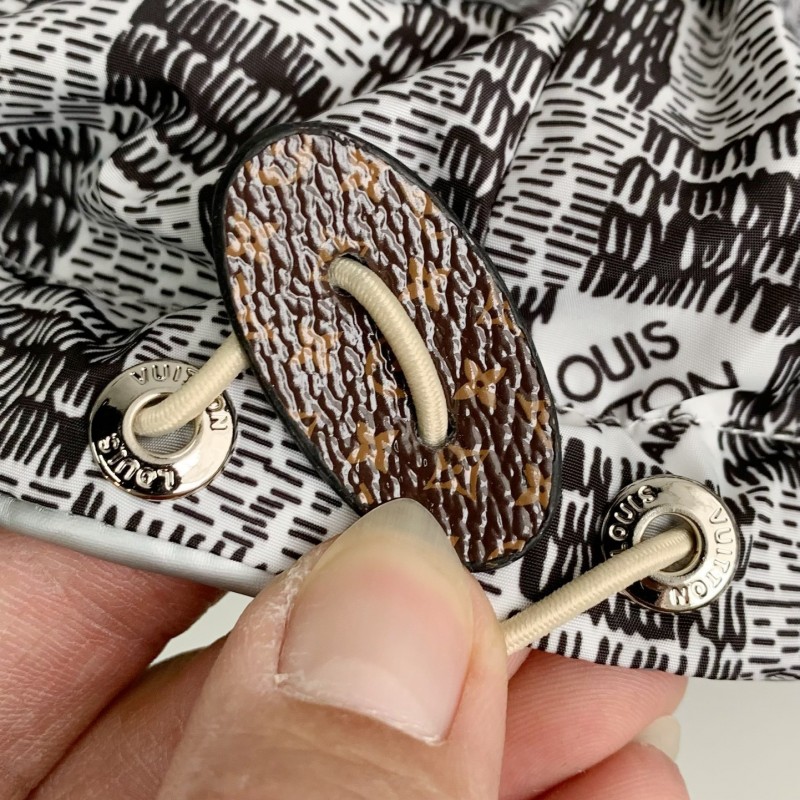 L0*is V*t0n LOGO Down Jacket