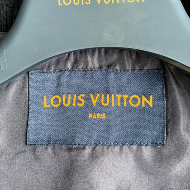 L0*is V*t0n casual hoodie denim jacket