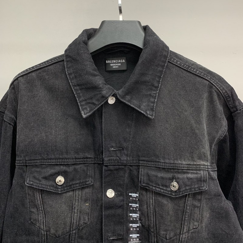 Ba*len*cia*ga offset printed denim jacket