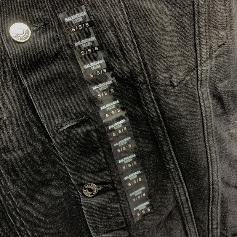 Ba*len*cia*ga offset printed denim jacket