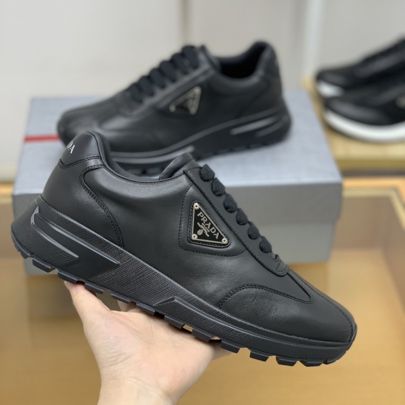 Pra*a Sneakers