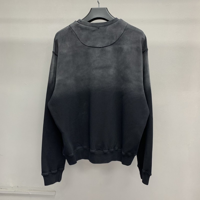 Ba*len*cia*ga embroidered sweatshirt