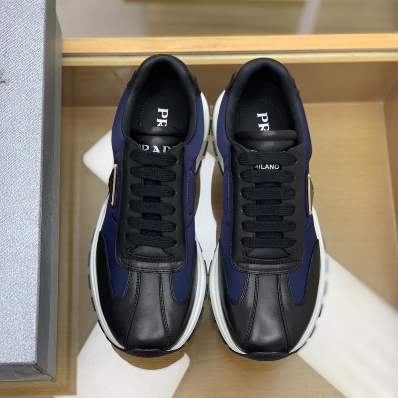 Pra*a Sneakers
