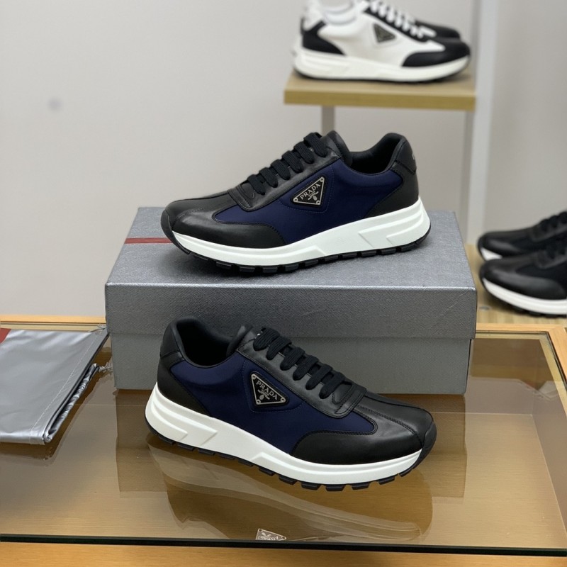 Pra*a Sneakers