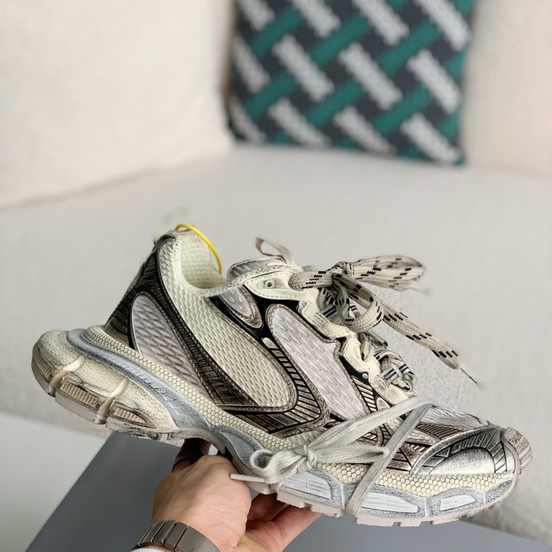 Ba*len*cia*ga Runner Sneakers