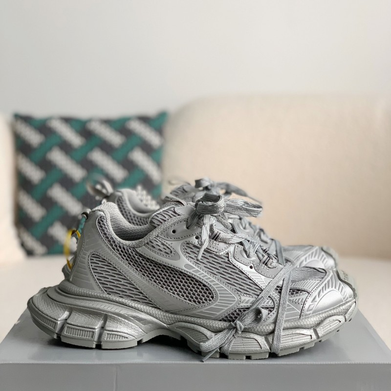 Ba*len*cia*ga Runner Sneakers