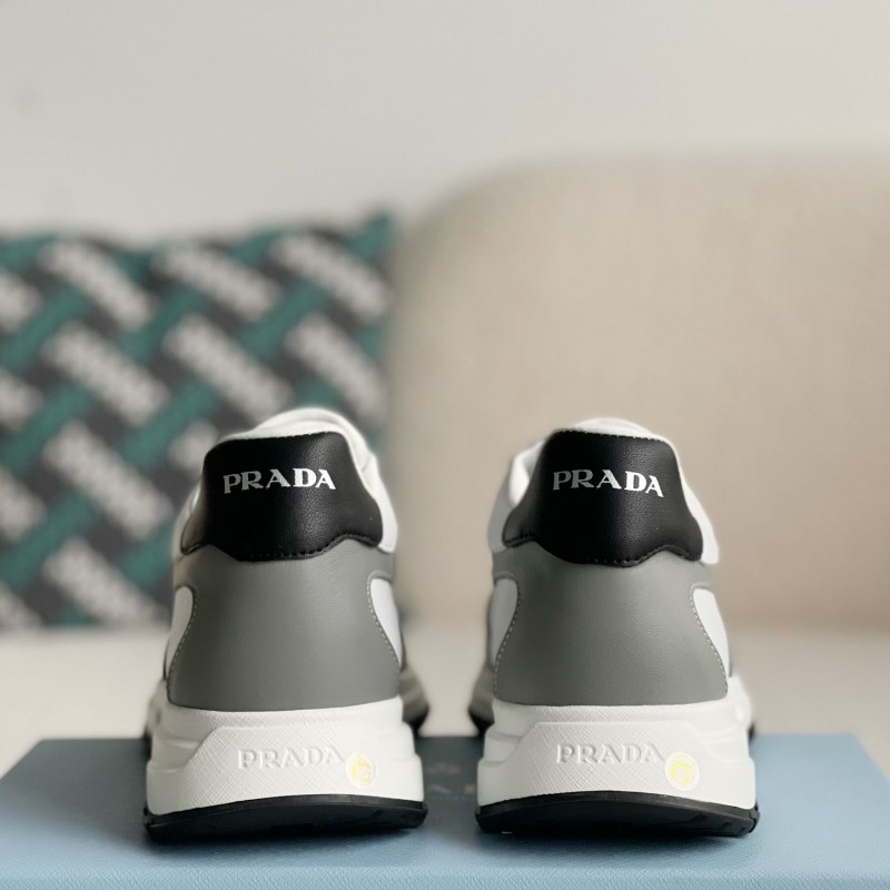 Pra*a Sneakers