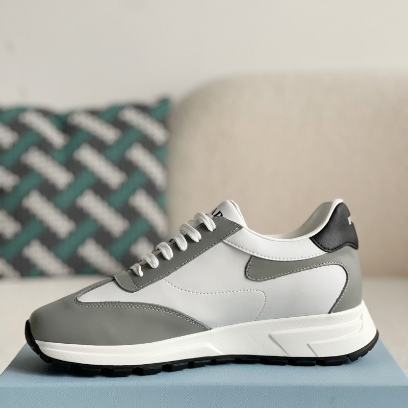 Pra*a Sneakers