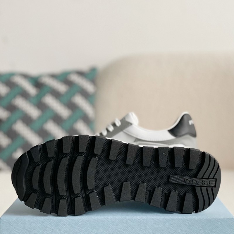 Pra*a Sneakers
