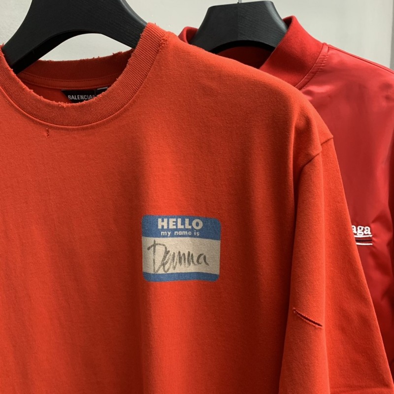 Ba*len*cia*ga signature worn T-shirt