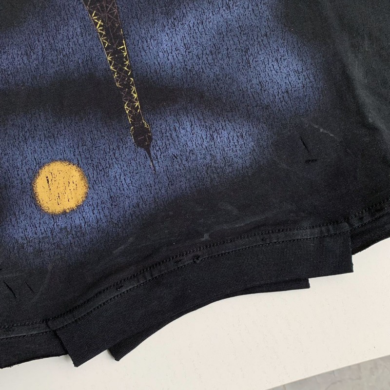 Ba*len*cia*ga Reflection Tower T-shirt