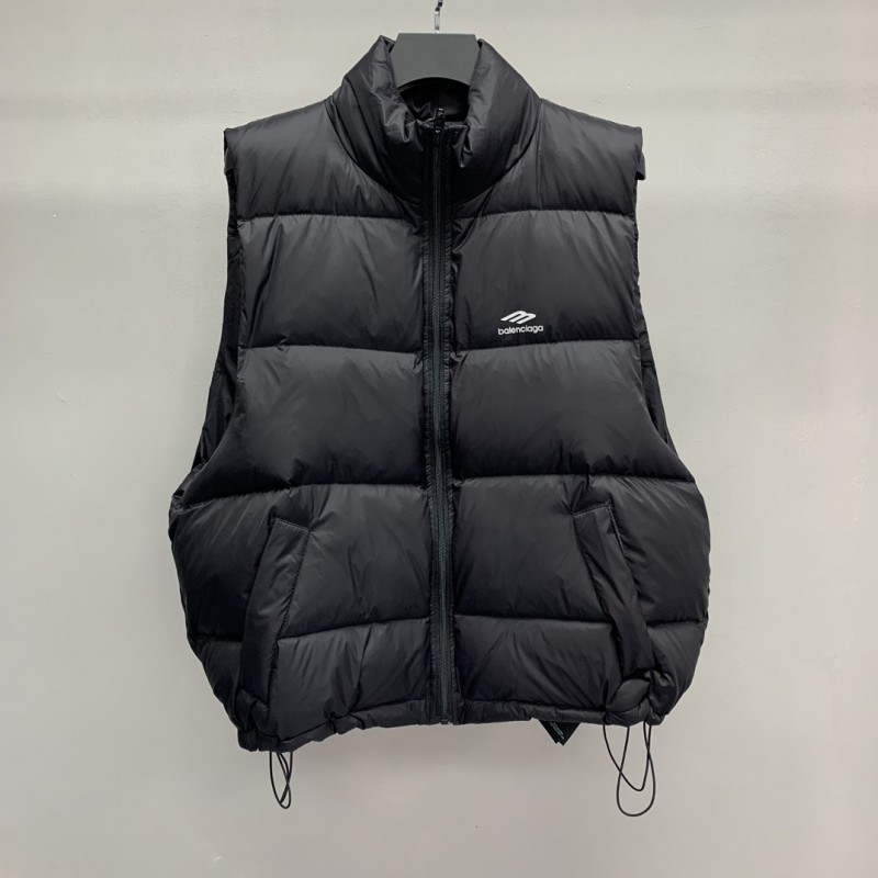 Ba*len*cia*ga reflective down vest