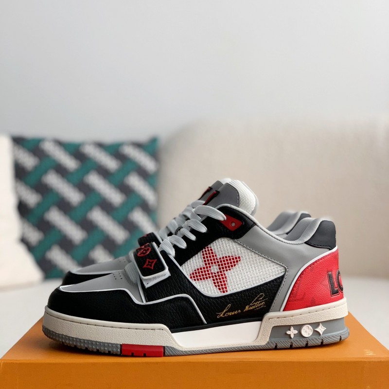 L0*is V*t0n TRAINER Sneakers