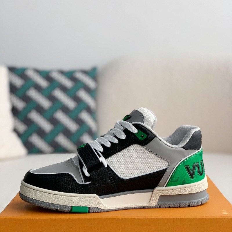 L0*is V*t0n TRAINER Sneakers